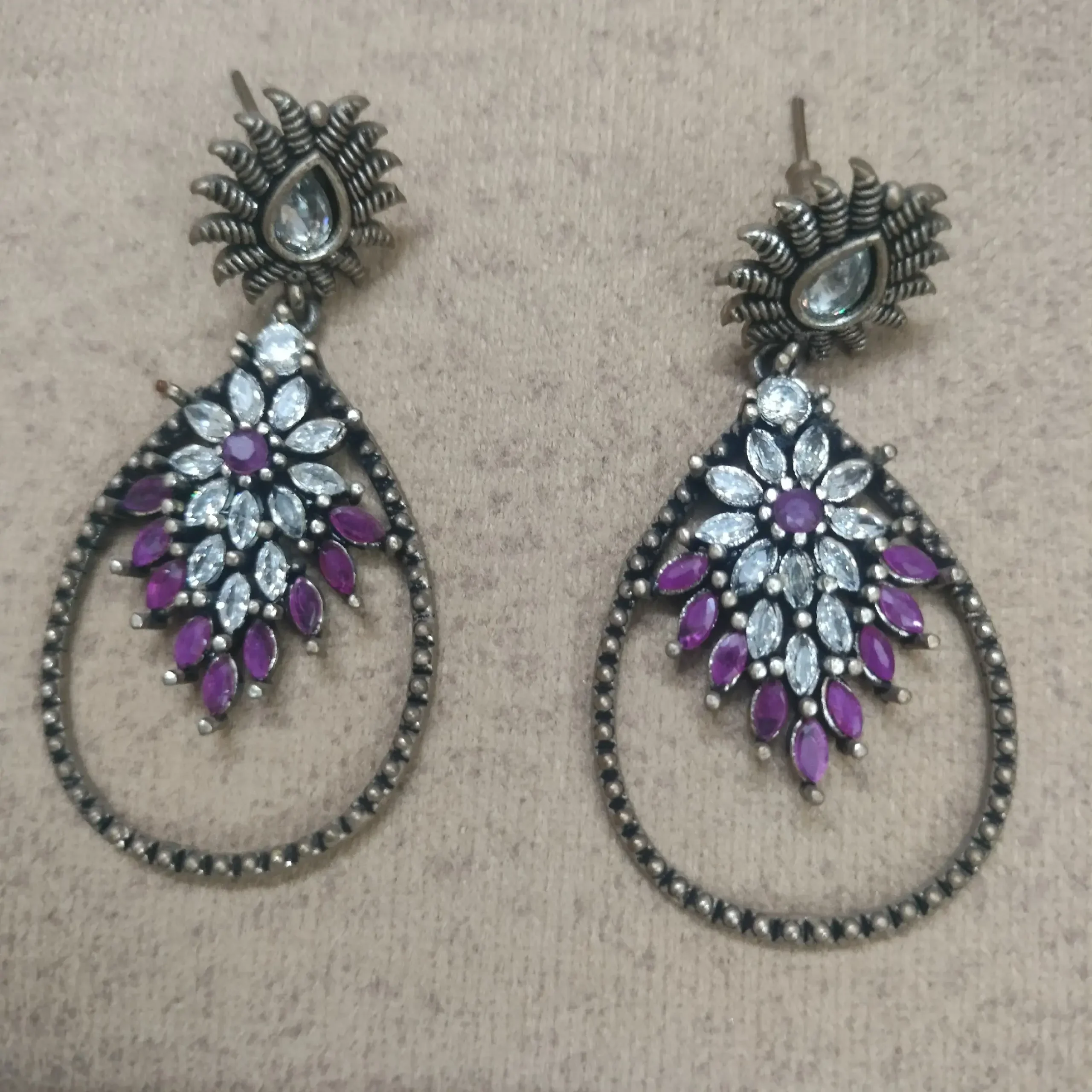 Oxidized Stone Plated Earrings