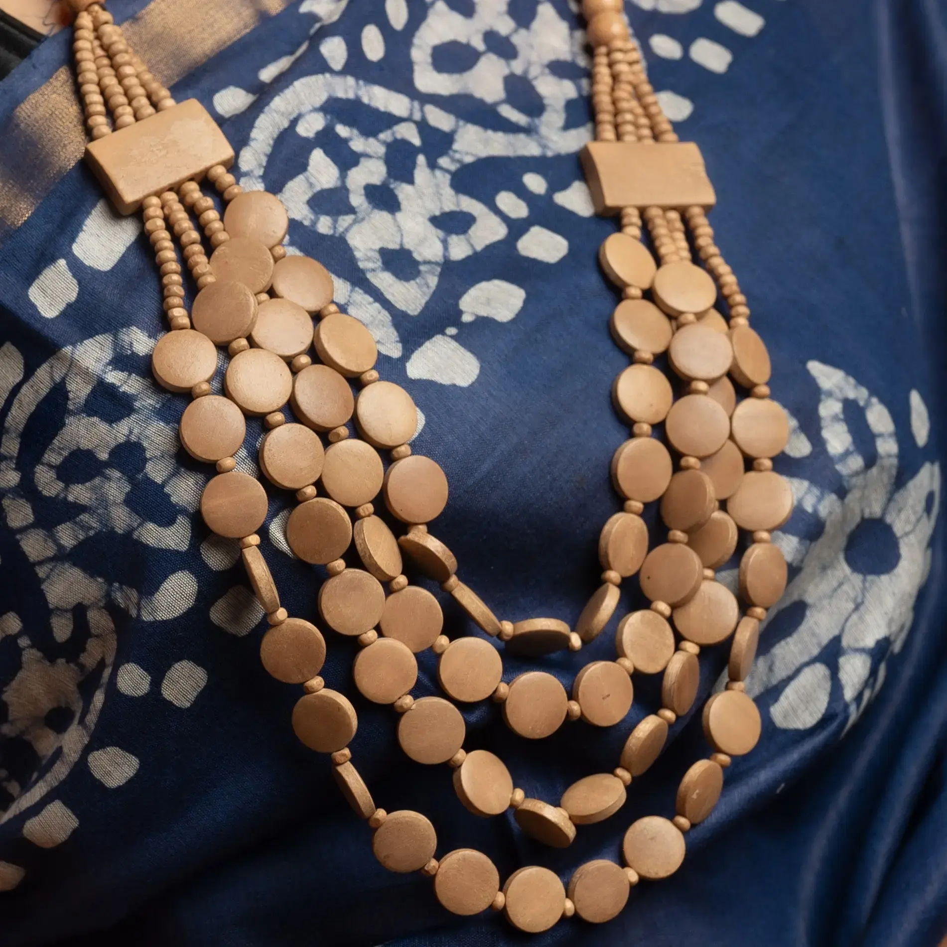 Wooden Stylish Long Necklace With Earrings