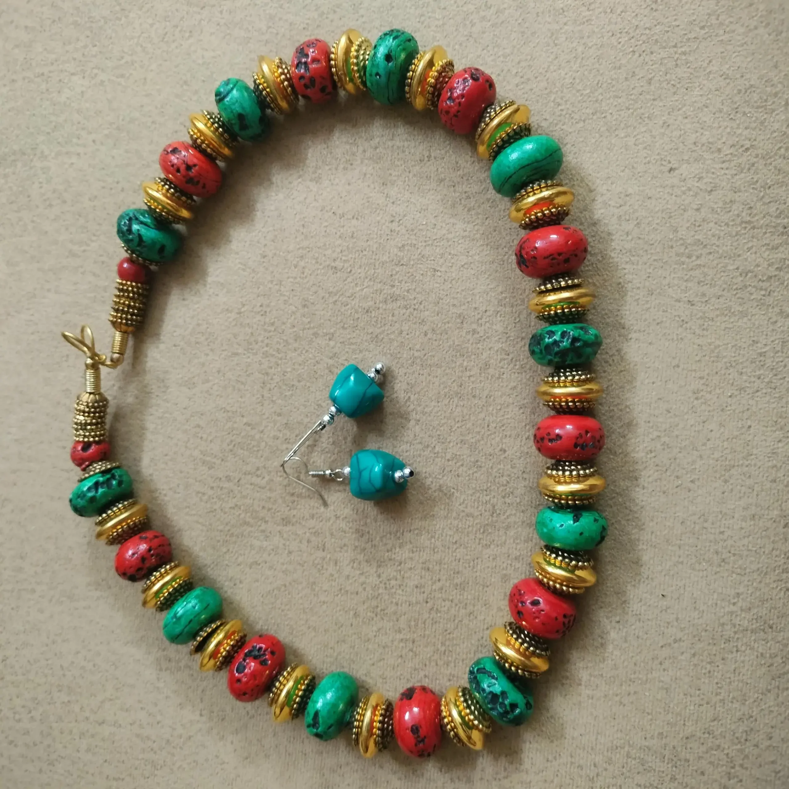 Multicolored Studded Beads Necklace With Earrings