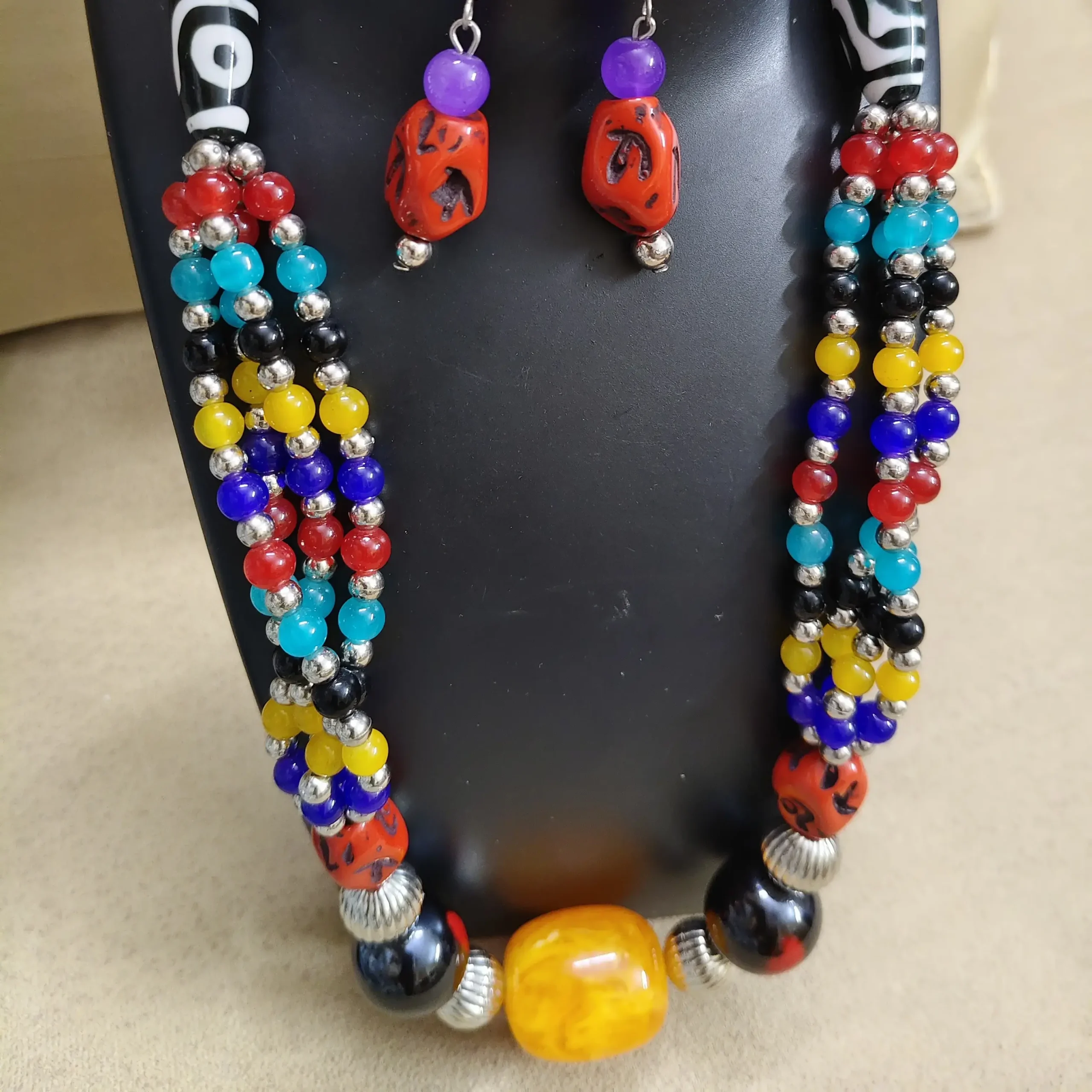 Multicolored beads tribal necklace with earrings