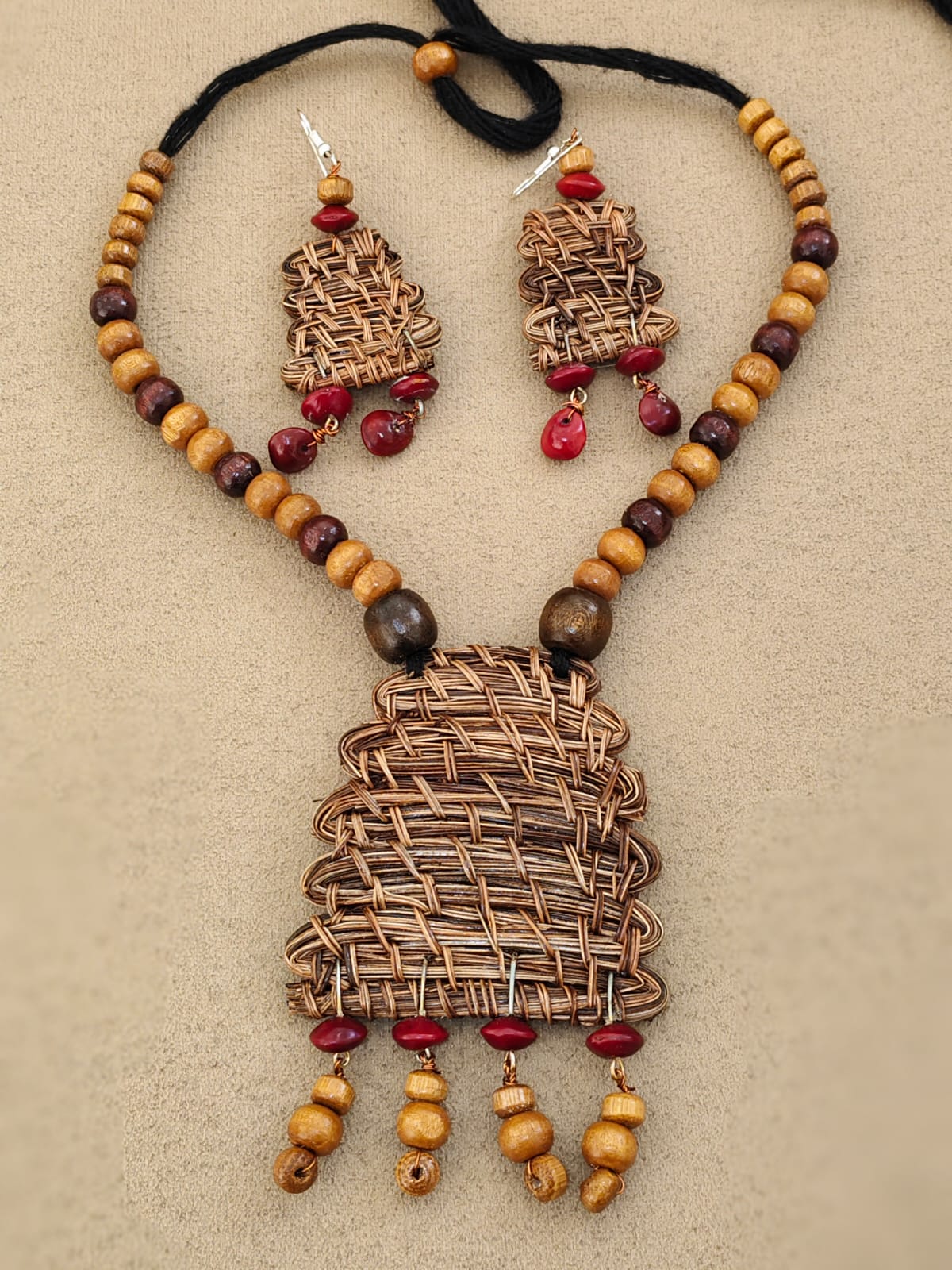 Designer ethnic wooden necklace set